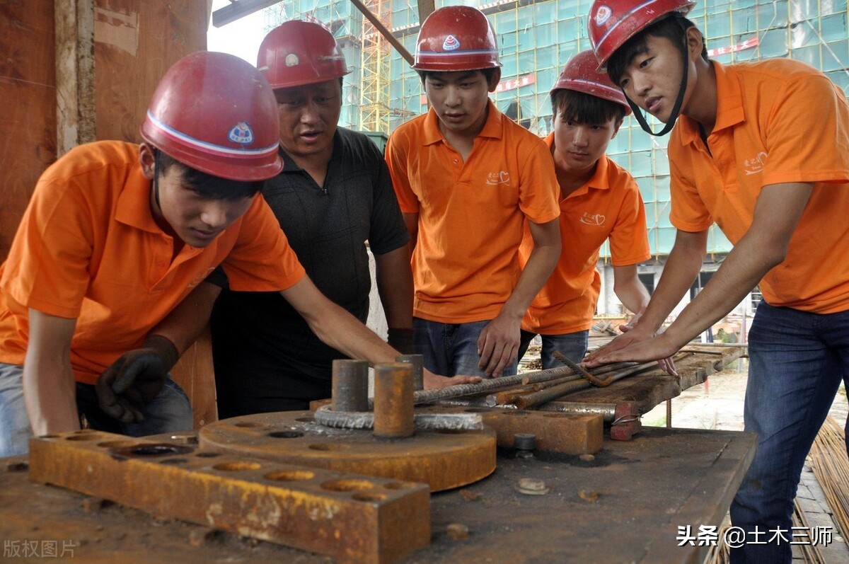 钢筋折弯半径在哪本规范里有规定,弯钢筋弯折距多少合适