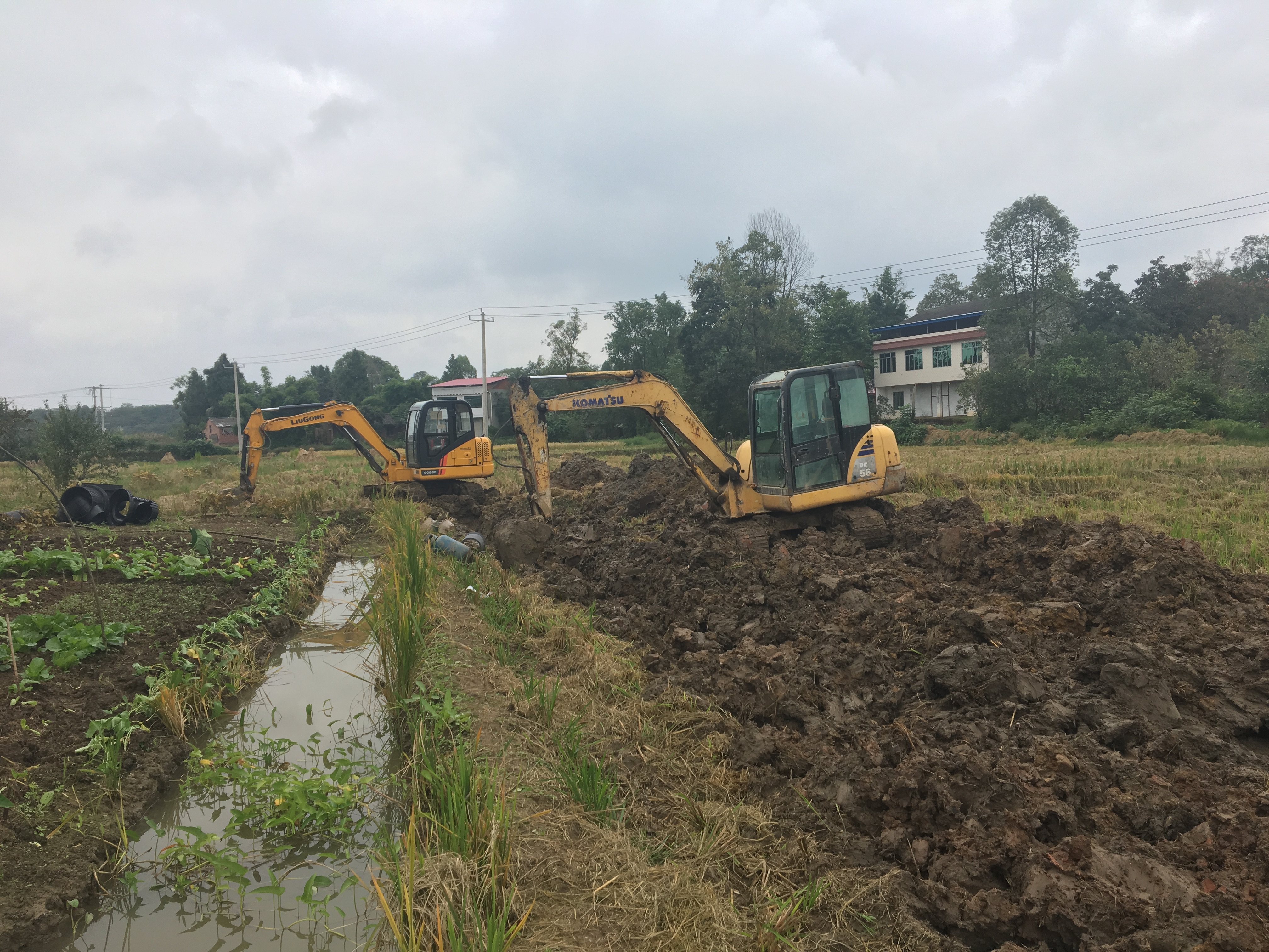 挖掘机常用的操作技巧，如果全部掌握你的技术会提升一个档次
