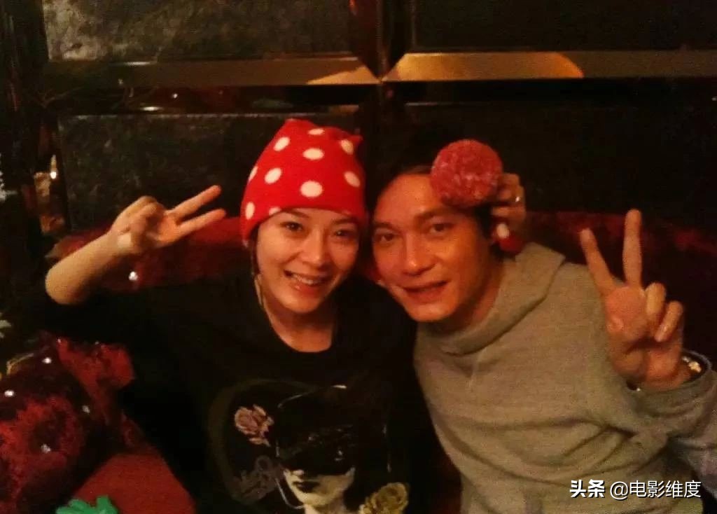 罗嘉良二婚妻子照片,57岁罗嘉良婚姻