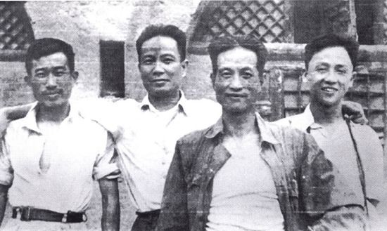 1930年,国民*党**中将被我军俘获,看到毛*东泽**大喊:润之,放我生路