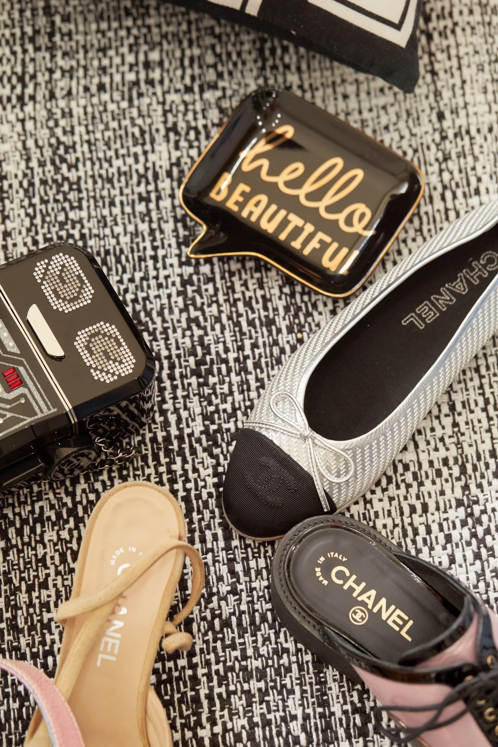 打开韩国潮模IreneKim的衣橱，原来她有这些Chanel的特别款