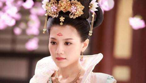 让唐玄宗魂牵梦绕的女人杨玉环,杨玉环与其他三大美女区别