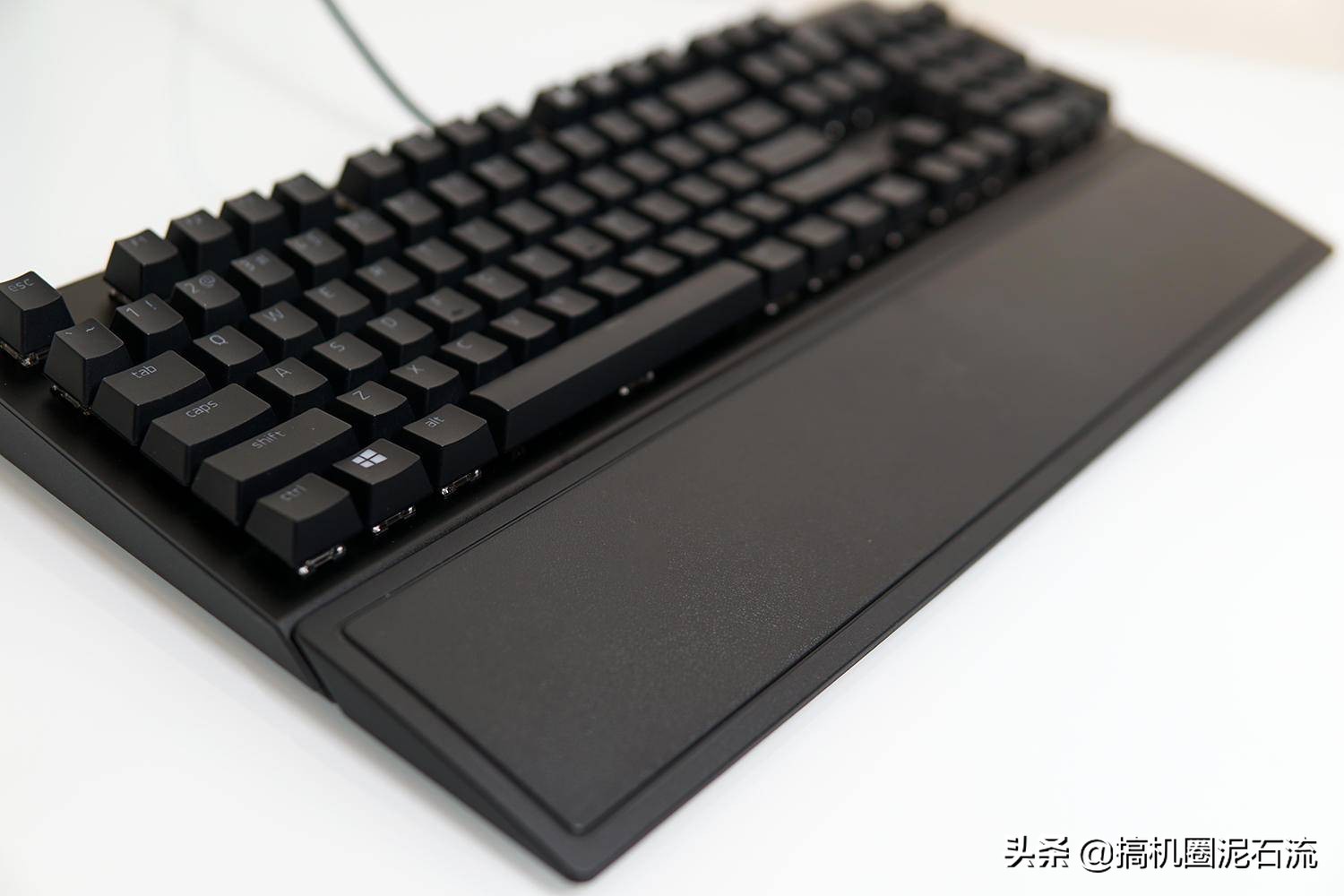 雷蛇黑寡妇蜘蛛v3绿轴rgb机械键盘,雷蛇黑寡妇蜘蛛v3粉晶绿轴键盘