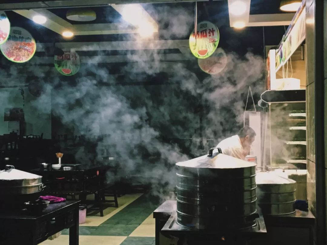 当你抱怨生活太苦,当你抱怨生活又苦又累的时候