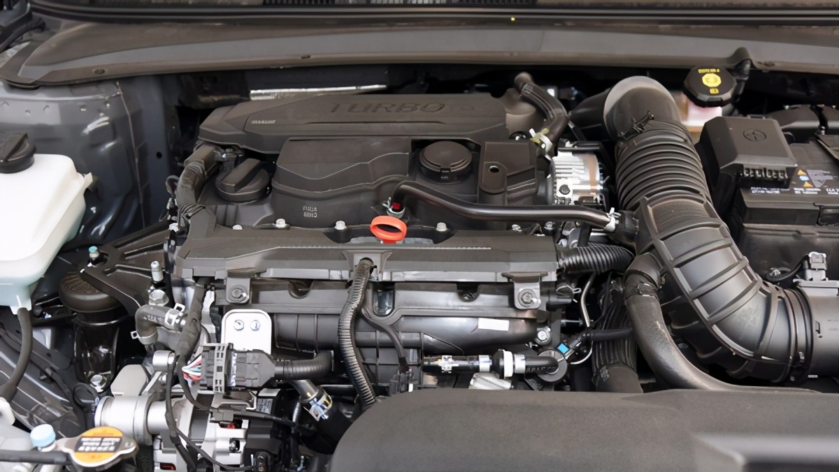 大众速腾和名图比较,2018款速腾和名图