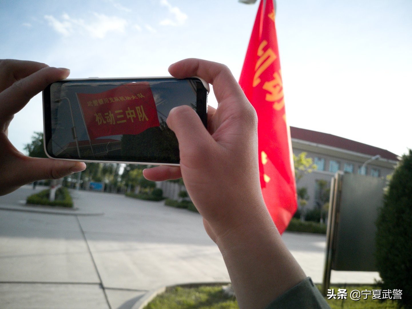 从训练场走向“讲台”由战斗员化身“教员”