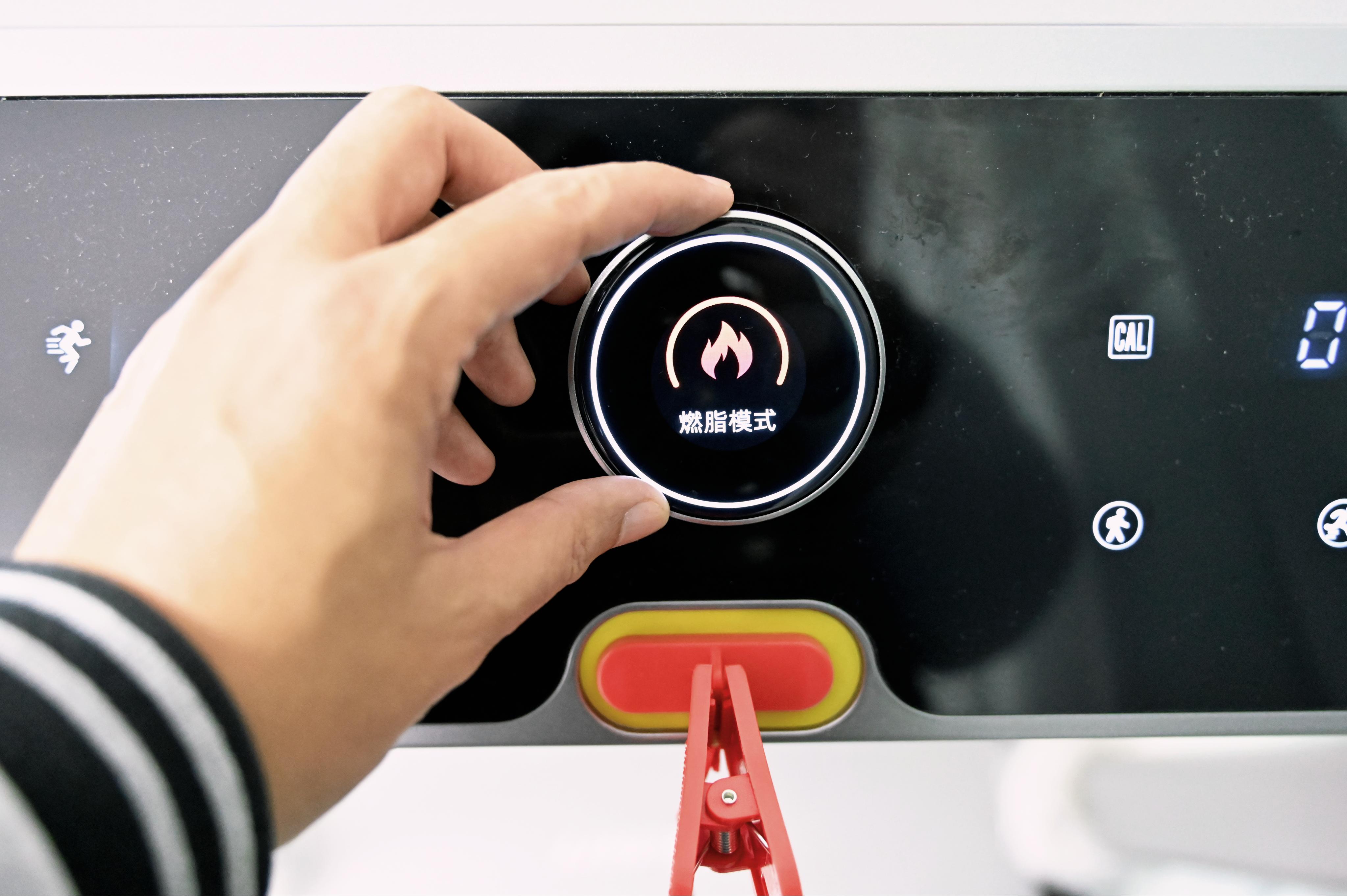 立久佳h1跑步机专业评测,荣耀亲选立久佳跑步机