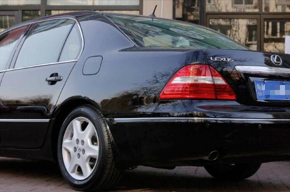 老车翻新：修复2005年凌志LS430，V8自吸大排量，一代神话再复活