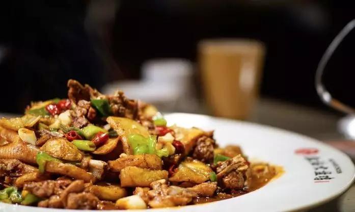 5月9日杭州到乌鲁木齐飞机票,杭州飞乌鲁木齐机票五一多少钱