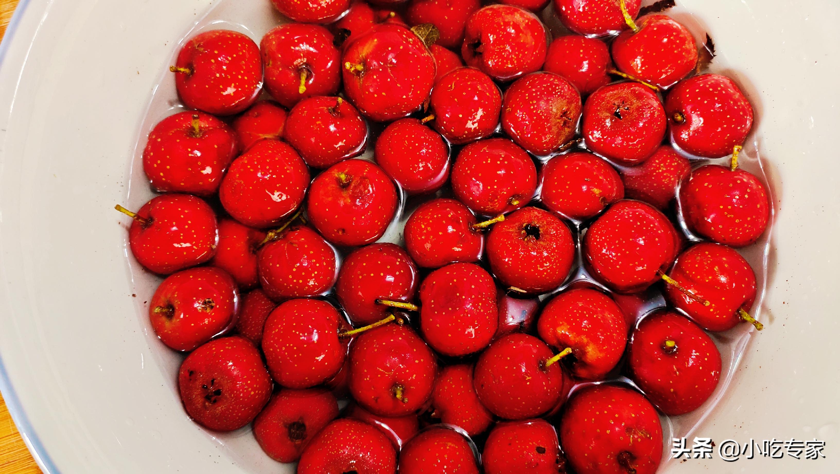 很酸的山楂做果丹皮的方法,山楂很涩很酸怎么做冰糖葫芦