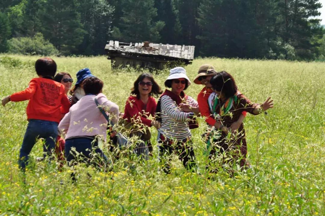 10个闺蜜沿着中俄罗斯边境自驾游,10个闺蜜结伴游中苏边境线