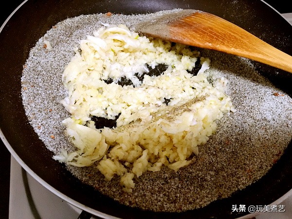 最好吃的咸猪肉做法,一蒸就特别好吃咸的猪肉