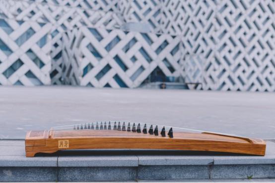 古筝琴弦价格一般多少钱,古筝多少钱一台一般价格