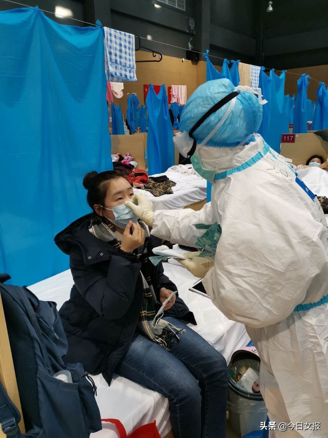 中医女护士在武汉方舱医院给家乡写信：为节省防护服，每天禁水禁食八小时！最怕同事心理崩溃
