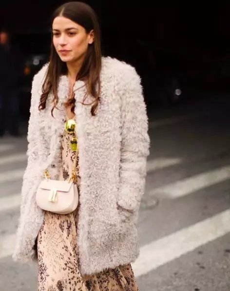 秋冬的裙子这样穿才好看,冬季裙子穿搭女2020高级感