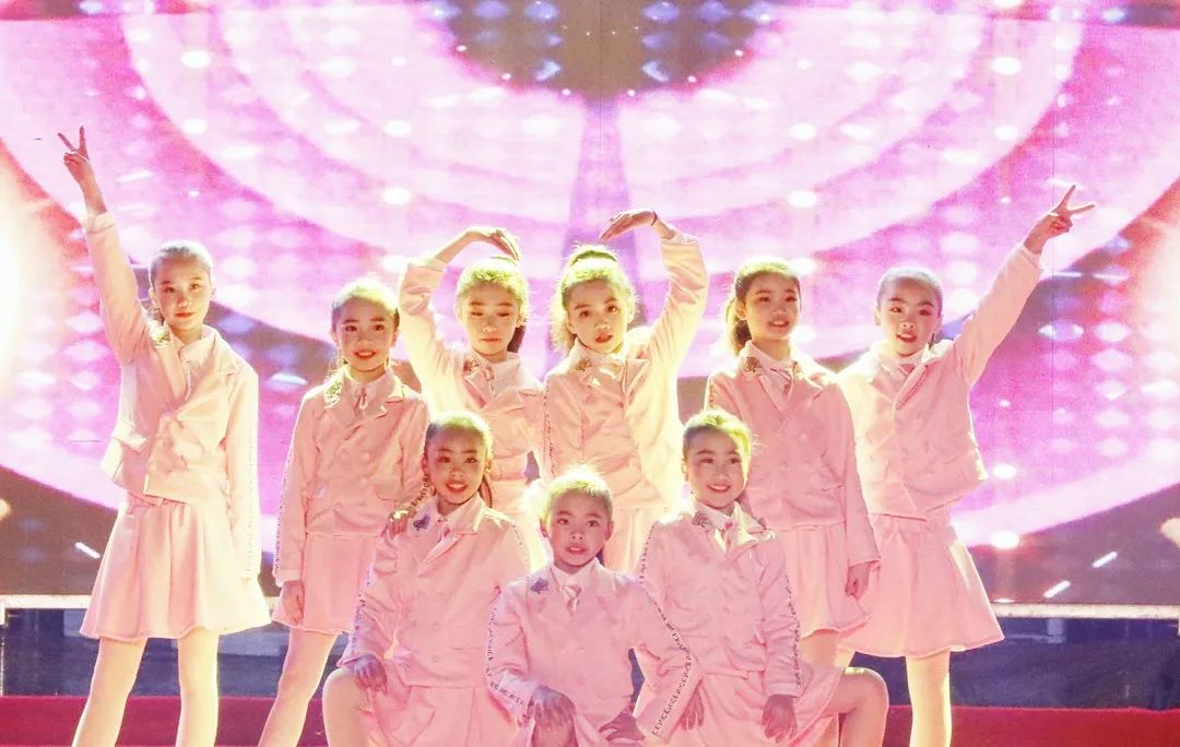 小学迎新晚会,小学生青春筑梦砥砺前行文艺汇演