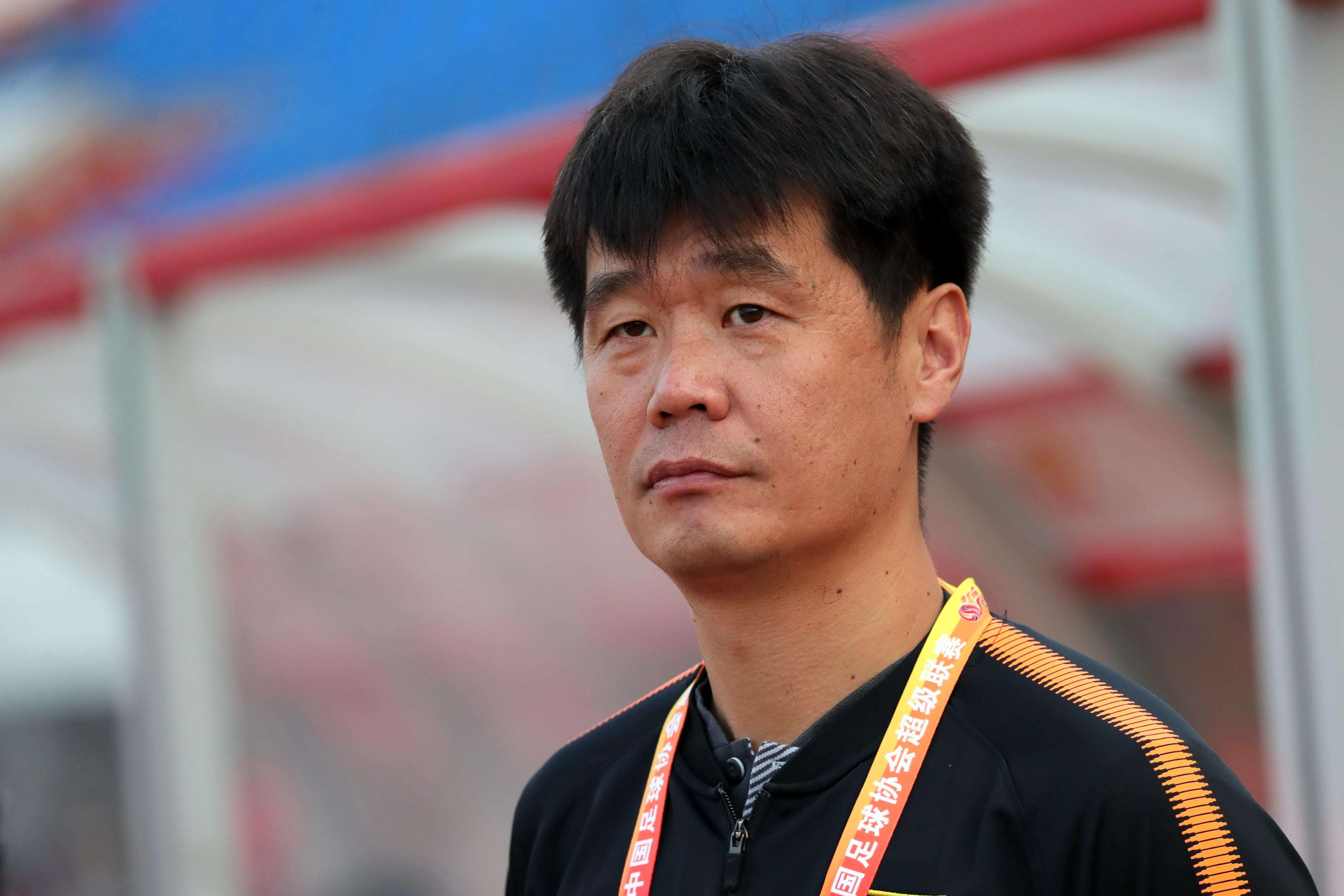 探讨！为何李霄鹏帅位稳如泰山，山东鲁能没看错他