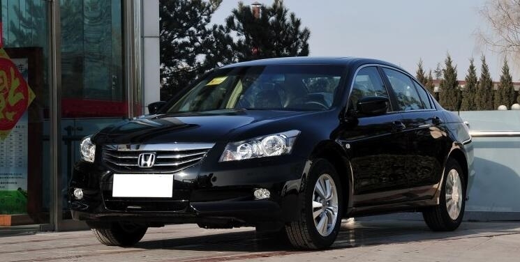 8万公里的本田雅阁价格,省油的家用车本田