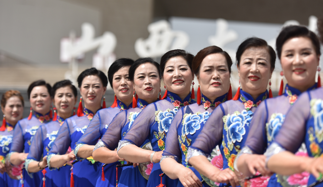 丽都整形“逐梦T台”母亲节特别活动