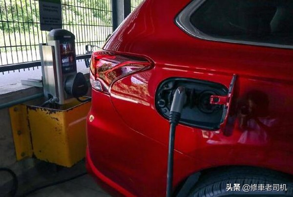 新能源汽车补贴越来越少怎么办,都说新能源车不好为什么还有人买