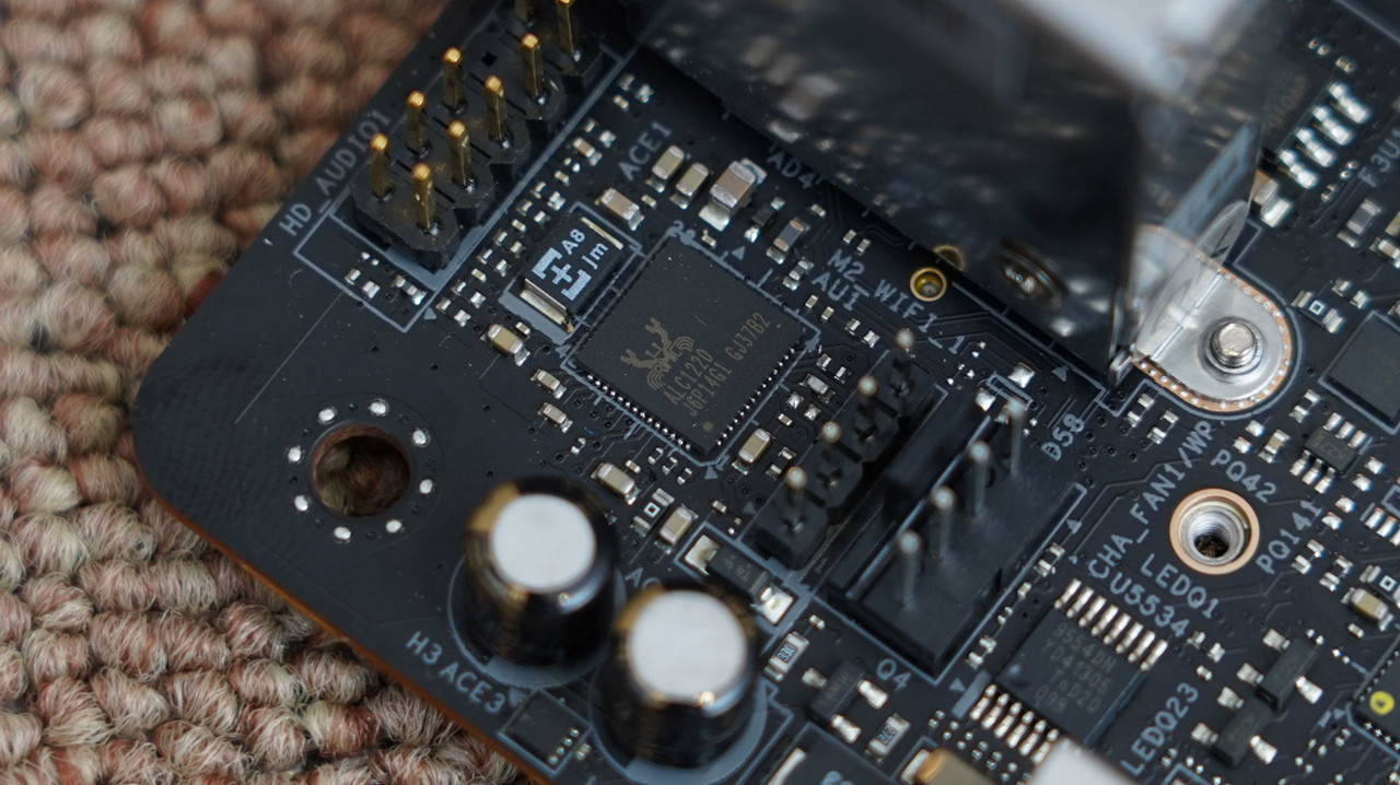 哪个机箱可以装3槽显卡,什么样的显卡适合装itx主机