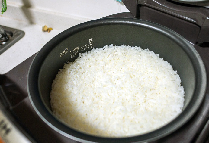 美的ih电饭煲对比测评,美的电饭煲vs九阳电饭煲