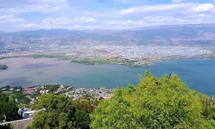 一路从南方到北方感受四季,成都最值得去的小城