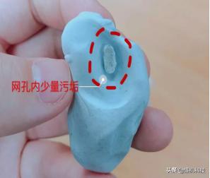 耳机很脏怎么样清洗,耳机孔脏了怎么清理