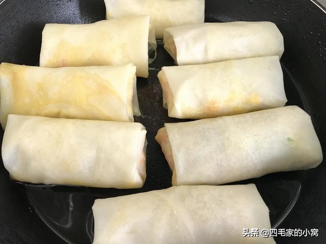 多余的饺子皮做法花样大全,剩下的饺子皮怎么处理才好吃