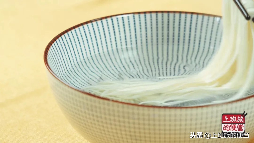 面条最好吃的做法,大口吃肉大口喝汤,比面馆里的过瘾多了!