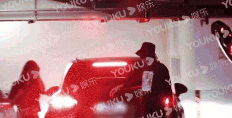 怎么才能好好的跟偶像谈恋爱,和自己的偶像谈恋爱会幸福吗