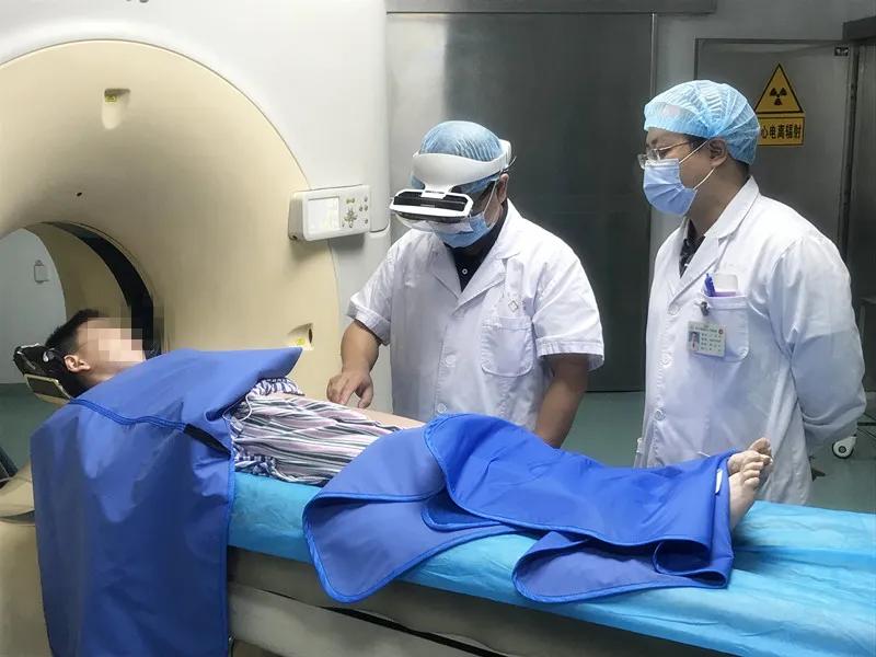 股骨颈肿瘤微创,中医院骨二科