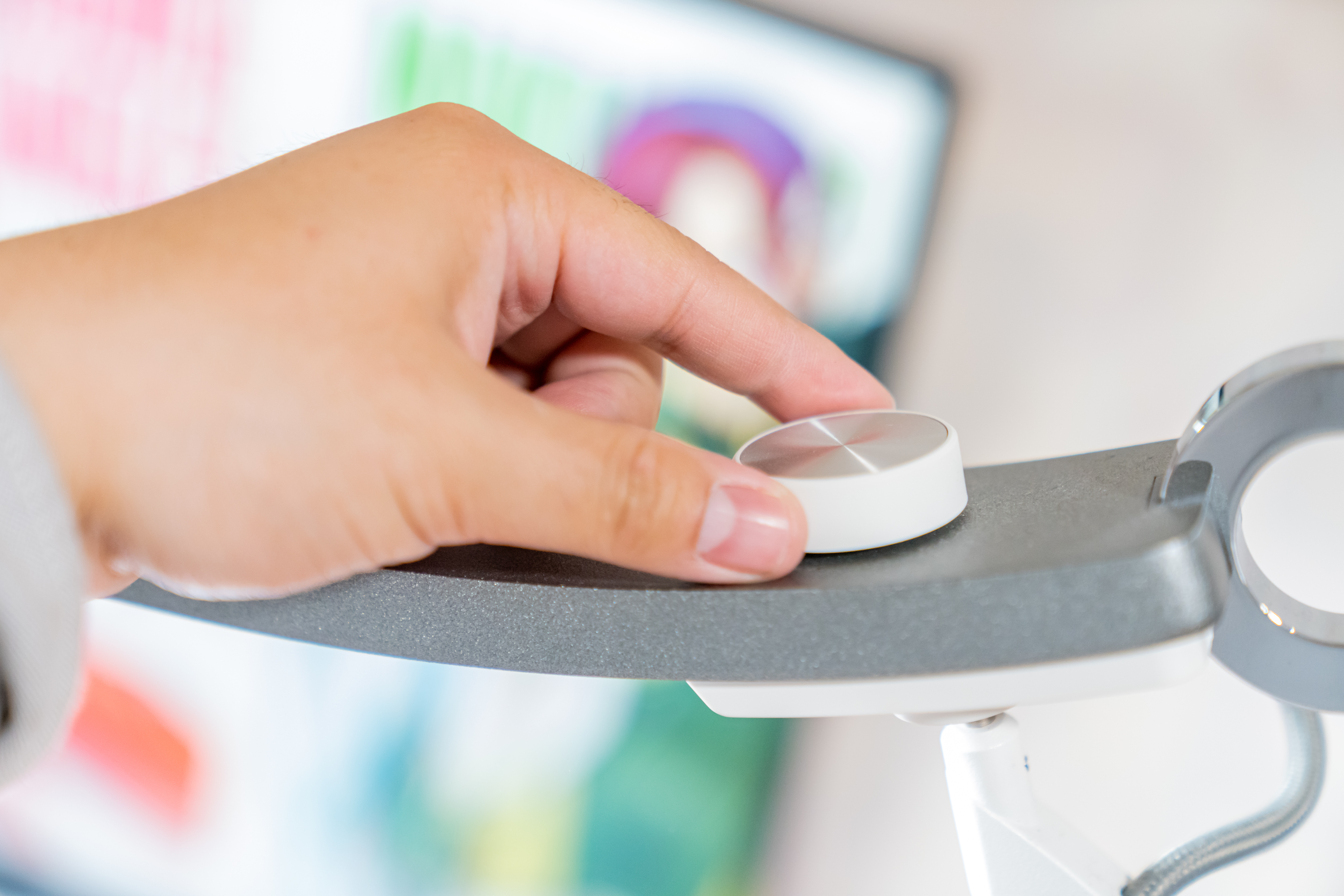 打造理想的居家办公环境：乐歌升降桌/台+明基灯具晒单