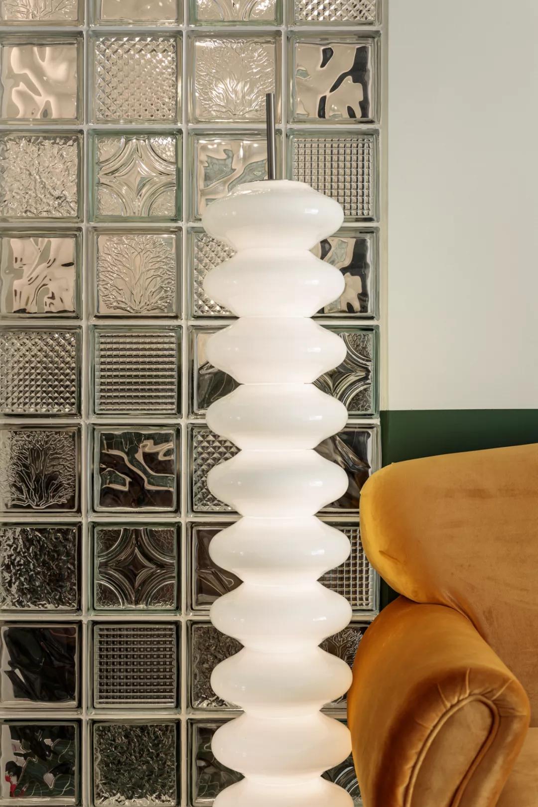 藏不住了!开室内窗,才是拯救90m²老旧二手房的终极大招