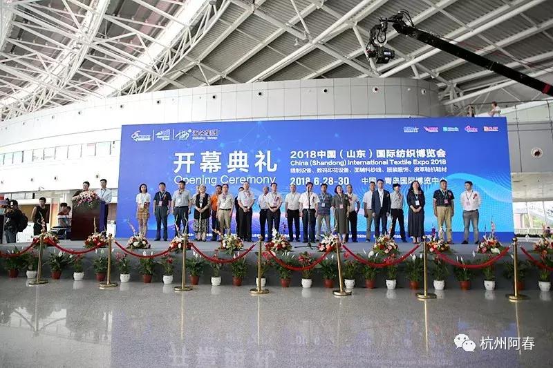 超百图再现2018年服装圈内那三十道靓丽风景……