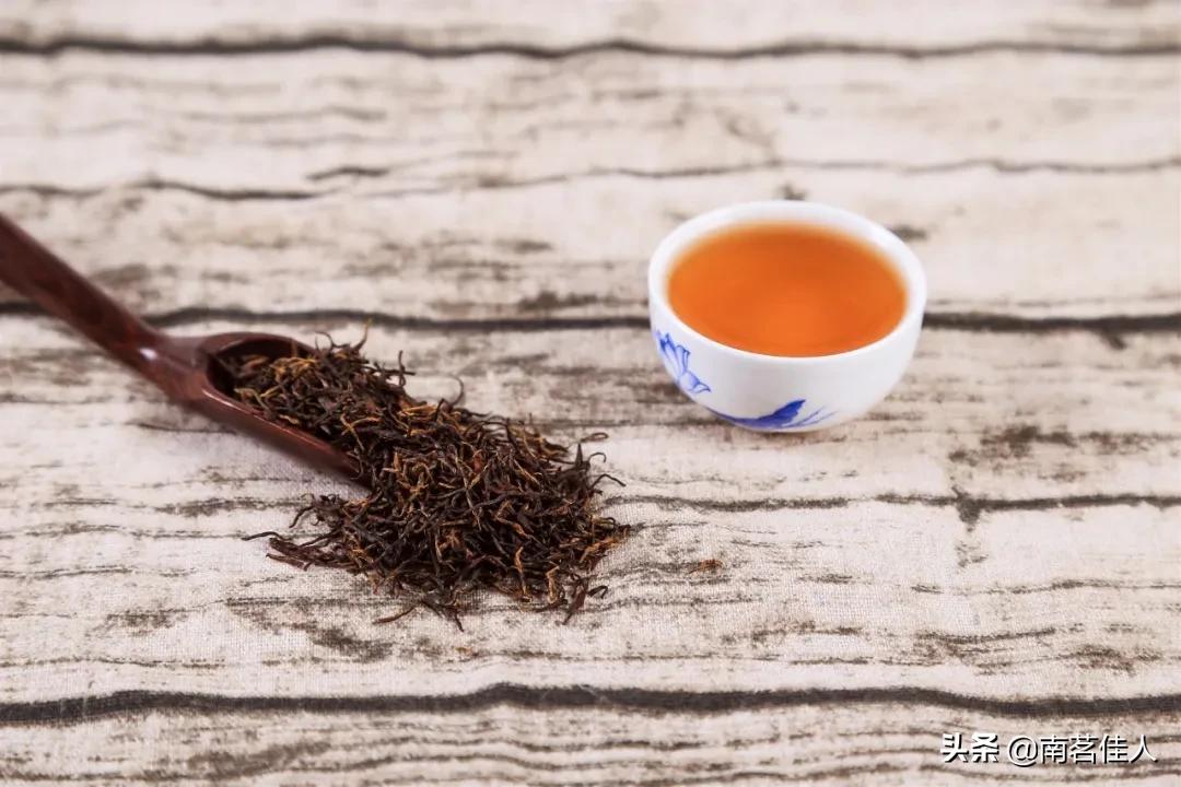 伯爵红茶和英式红茶的区别,立顿经典红茶和英式早餐红茶区别