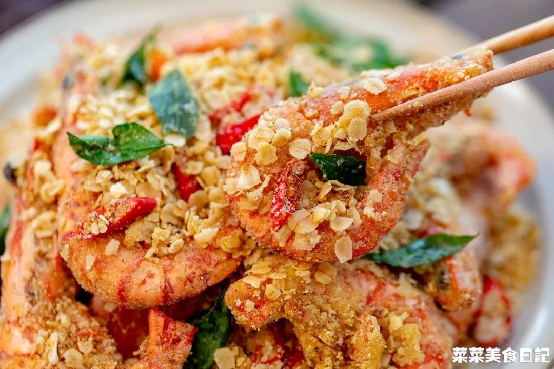 这菜烧的看着就有味道色香味俱全,这菜烧的太漂亮看着都流口水