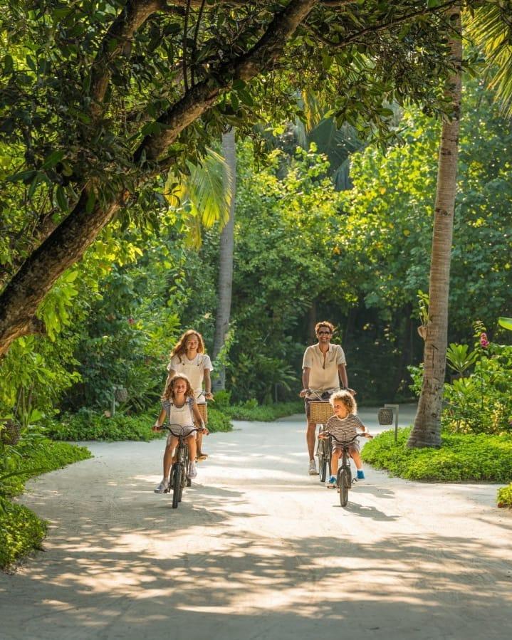 马尔代夫中等岛消费攻略,马尔代夫瓦卡鲁岛地理位置