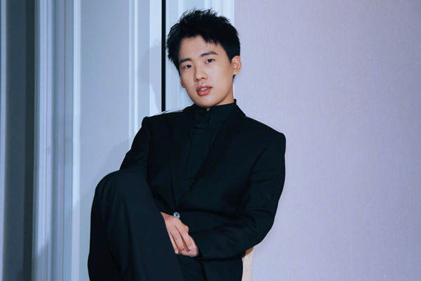 那些整容式变老的男星,盘点整容失败面目全非的10大男星