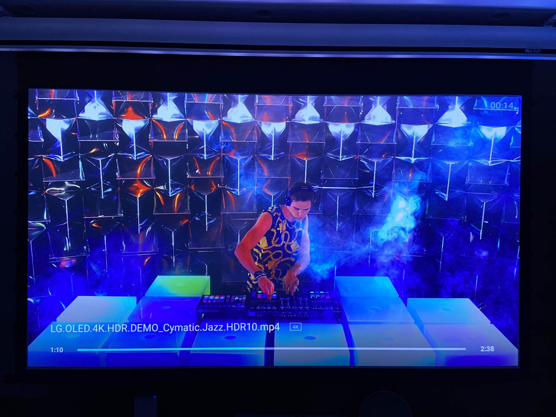 在家体验电影院,私人影院看电影体验