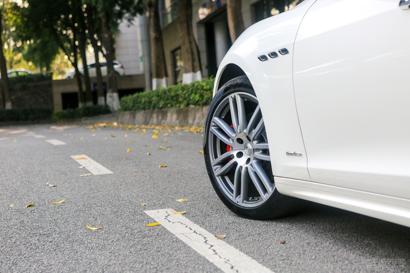 玛莎拉蒂ghibli和s350,玛莎拉蒂ghibli测试评价