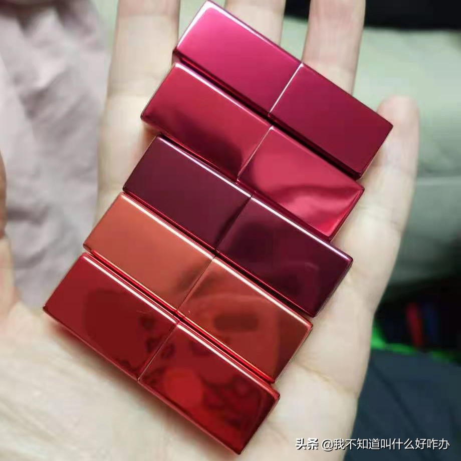 雅诗兰黛倾慕迷你唇膏套装,雅诗兰黛花样倾慕唇膏23号好看吗
