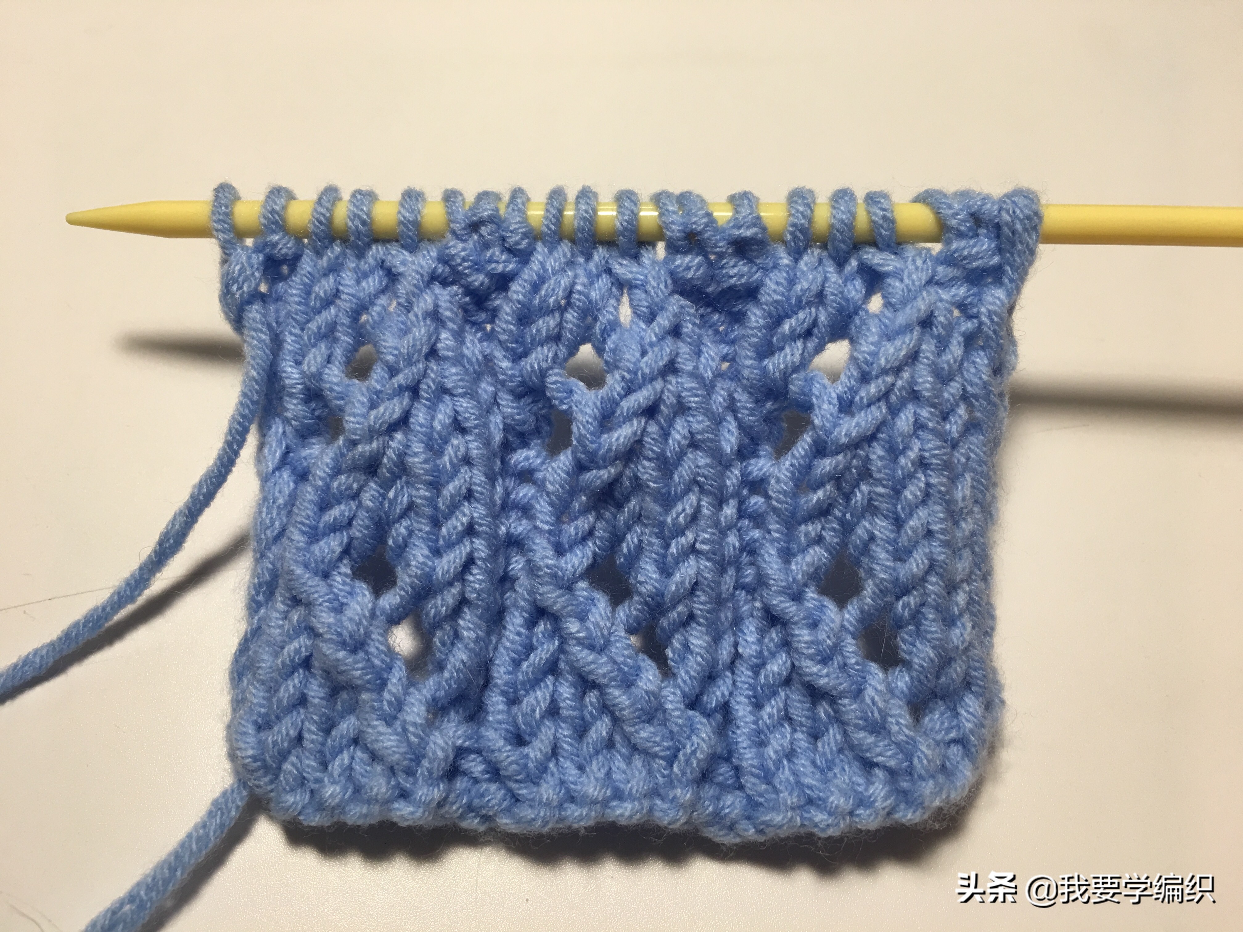 自上而下水波纹花样的编织教程,镂空波浪条编织花样