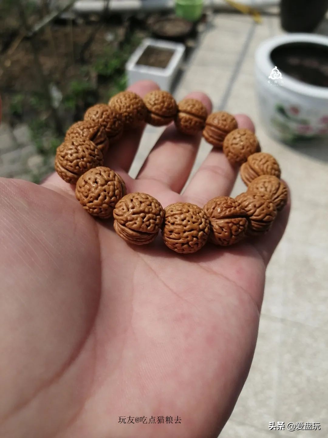 什么叫穷玩？手串超过300块，算我输！