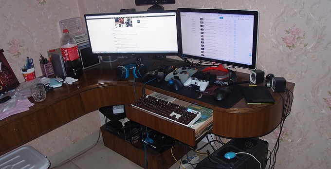 五年时间改造的5层电脑桌面,将空间利用到极致