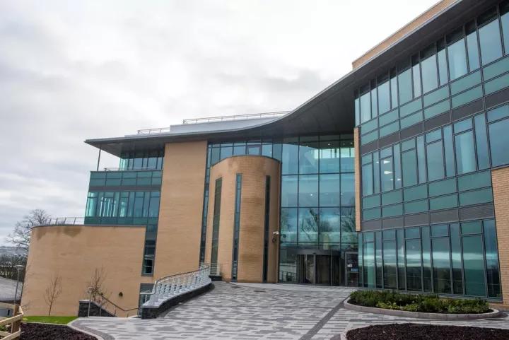 英国大学本科ucas申请费用,英国大学申请都是ucas系统吗