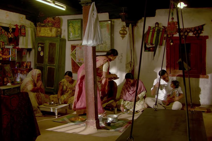 印度女人有多惨？真人真事印度神级电影《M巾英雄》告诉你