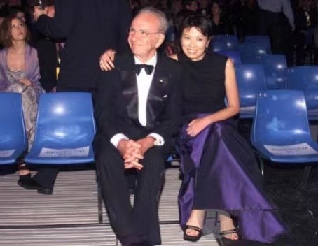 邓文迪离婚案,邓文迪当年离婚获得多少财产