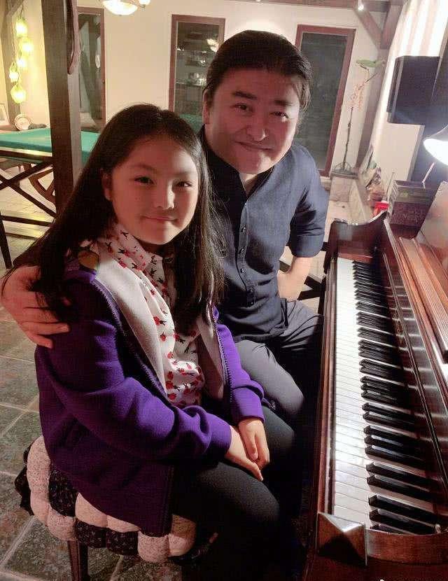 14岁王诗龄惊艳写真,王诗龄瘦成锥子脸