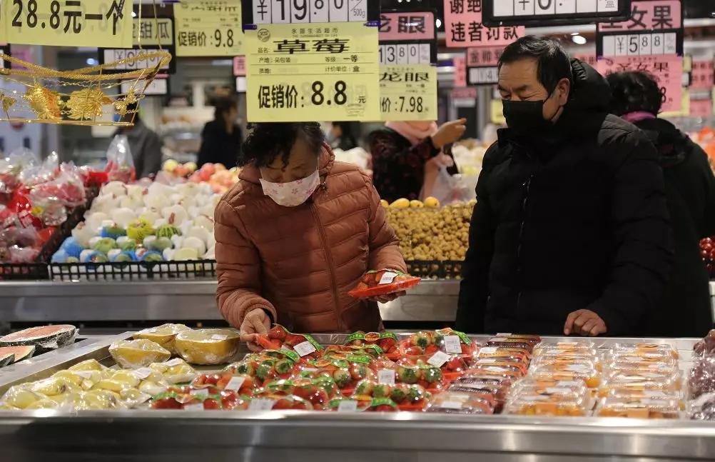 疫情催生新经营模式：加入微信群便利店给你送生鲜上门